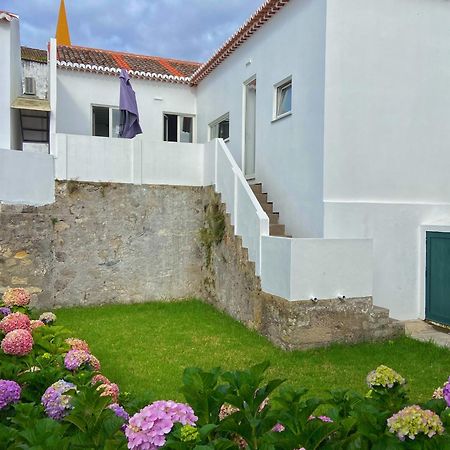 Casa Do Pisao - Cosy And Modern Two-Bedroom Townhouse Angra do Heroismo Luaran gambar