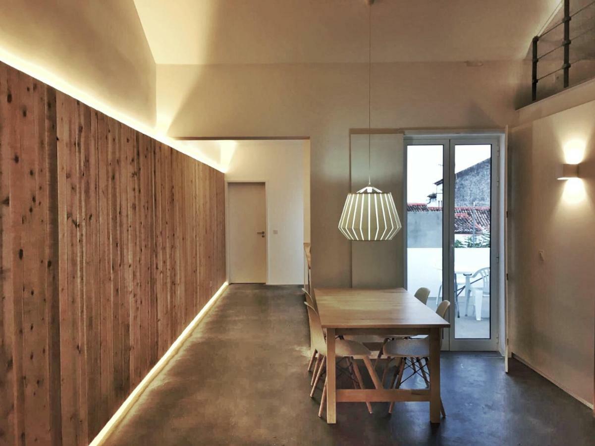 Casa Do Pisao - Cosy And Modern Two-Bedroom Townhouse Angra do Heroismo Luaran gambar